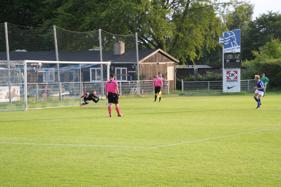 Straffespark u17