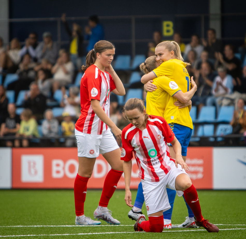 Kvinder Brøndby If Premieresejrede Med 4 2 Mod Aab 3pointdk 