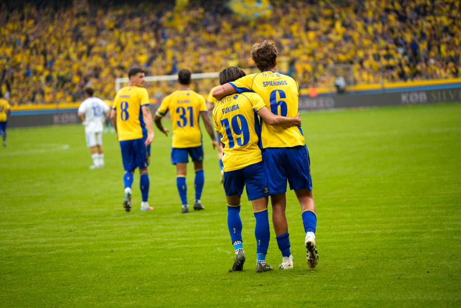 Stijn Spierings og Sho Fukuda